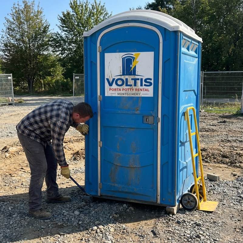 Porta potty cleaning service